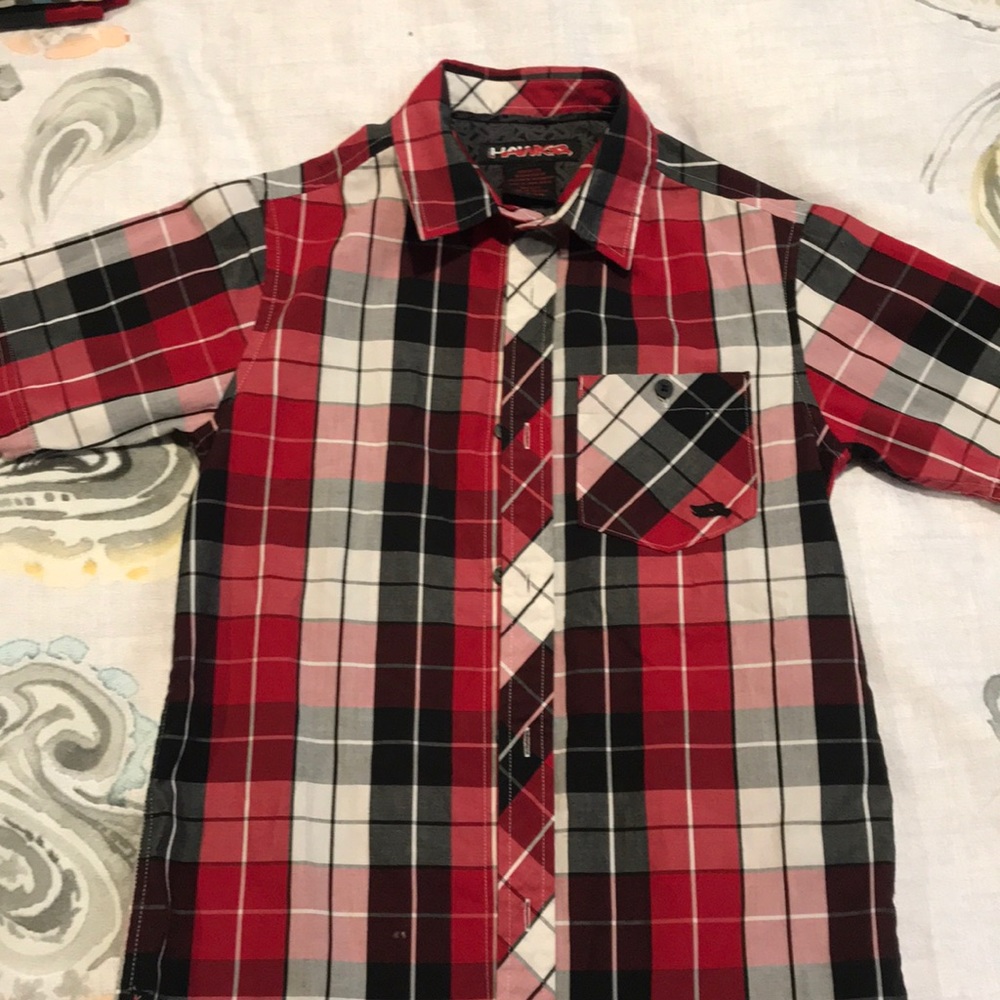 Awesome red plaid short sleeve shirt